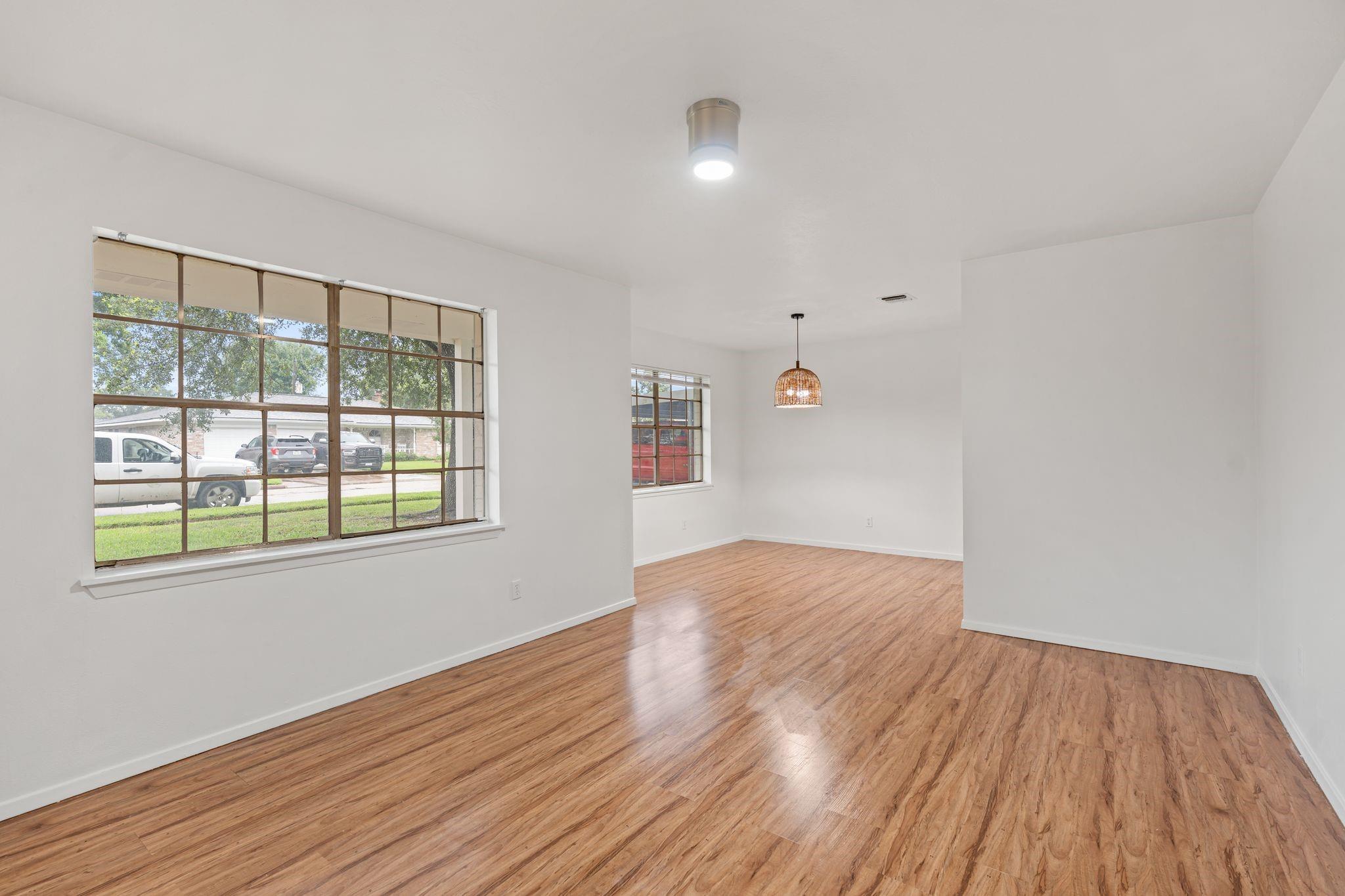 822 N Kaufman Drive