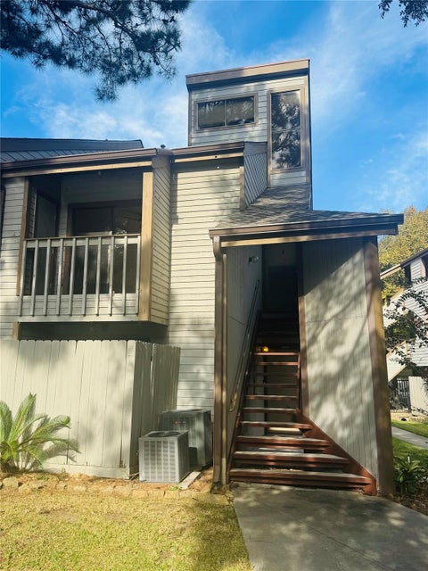 Photo of 3900 Aspen Drive #B201, Montgomery, TX 77356 (MLS # 6131640)