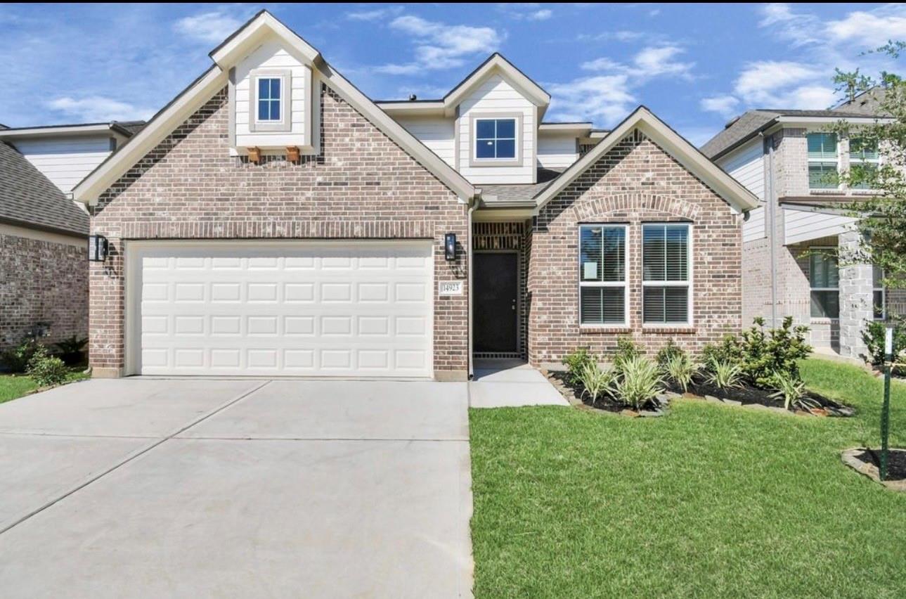 14923 Royal Leaf Drive