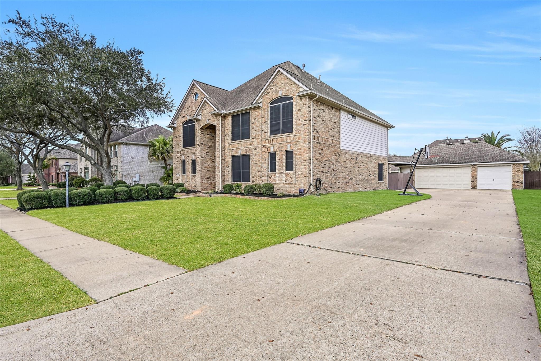 1915 Blue Quail Drive