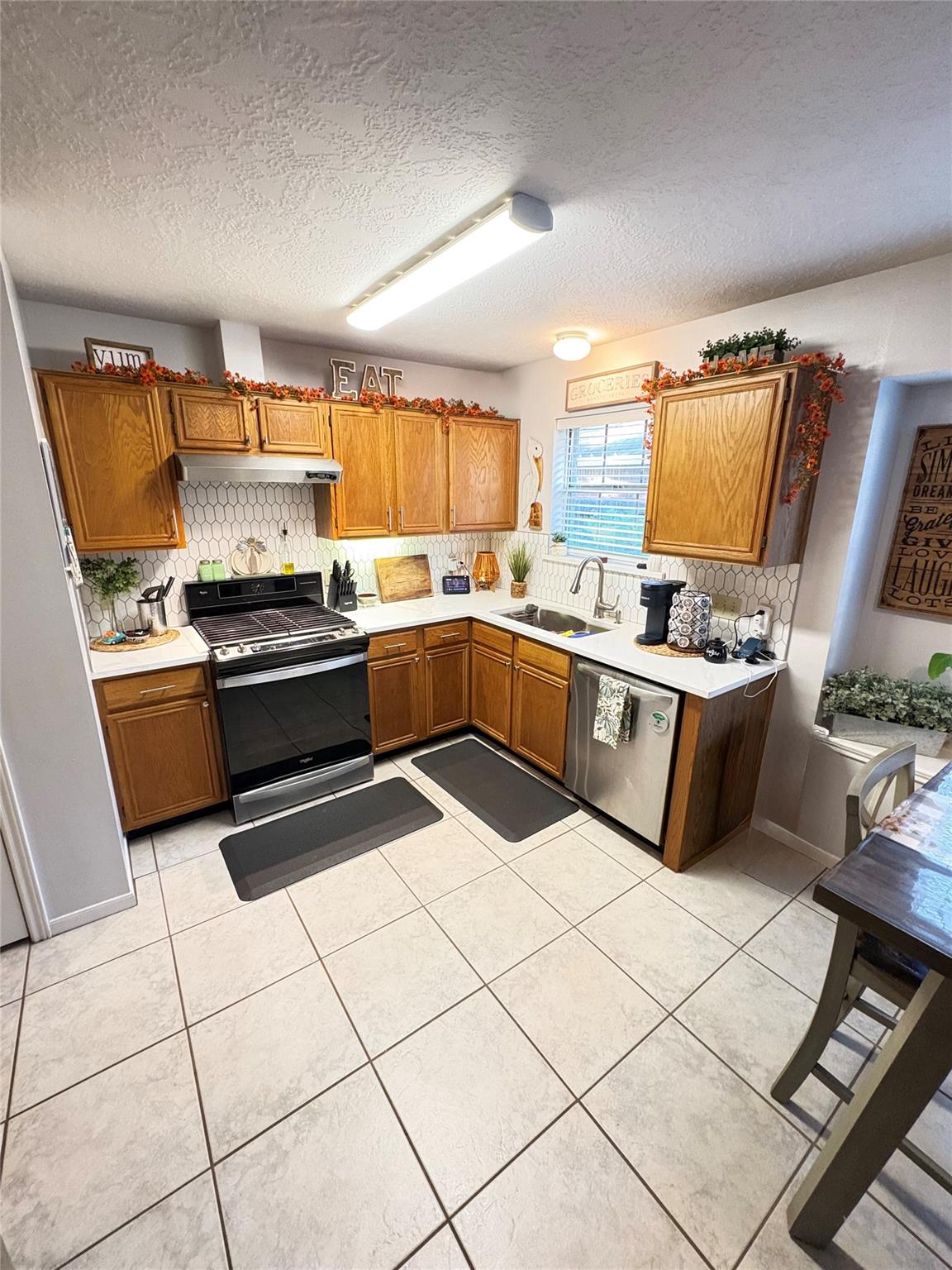 4325 Spoonbill Dr Drive