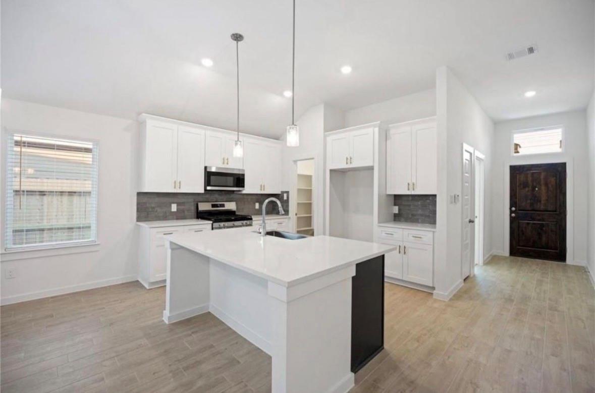 410 Zeus Mountains Dr