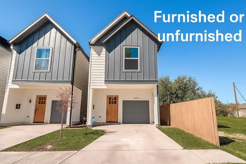 Photo of 2105 Sam Wilson Street #E, Houston, TX 77020 (MLS # 24225613)