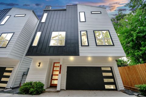 Photo of 2016 Blodgett Street, Houston, TX 77004 (MLS # 54083369)