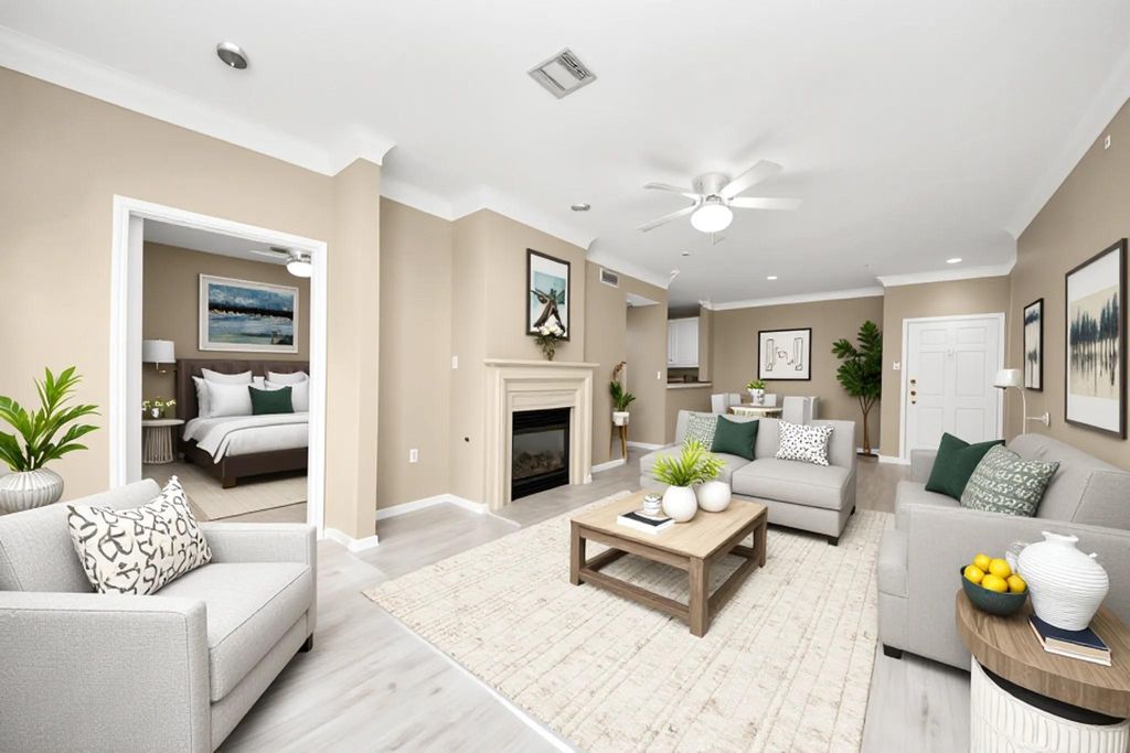 Photo of 2400 Mccue Road #333, Houston, TX 77056 (MLS # 30080495)