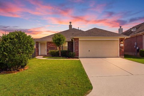 Photo of 2304 Oakleaf Hills Circle, Conroe, TX 77304 (MLS # 59507884)