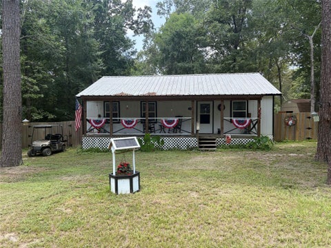 Photo of 141 Mud Cat Drive, Trinity, TX 75862 (MLS # 12752204)