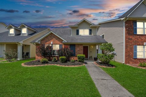 Photo of 11930 Chanteloup Dr Dr, Houston, TX 77047 (MLS # 5790650) Photo of 11930 Chanteloup Dr Dr, Houston, TX 77047 (MLS # 5790650)