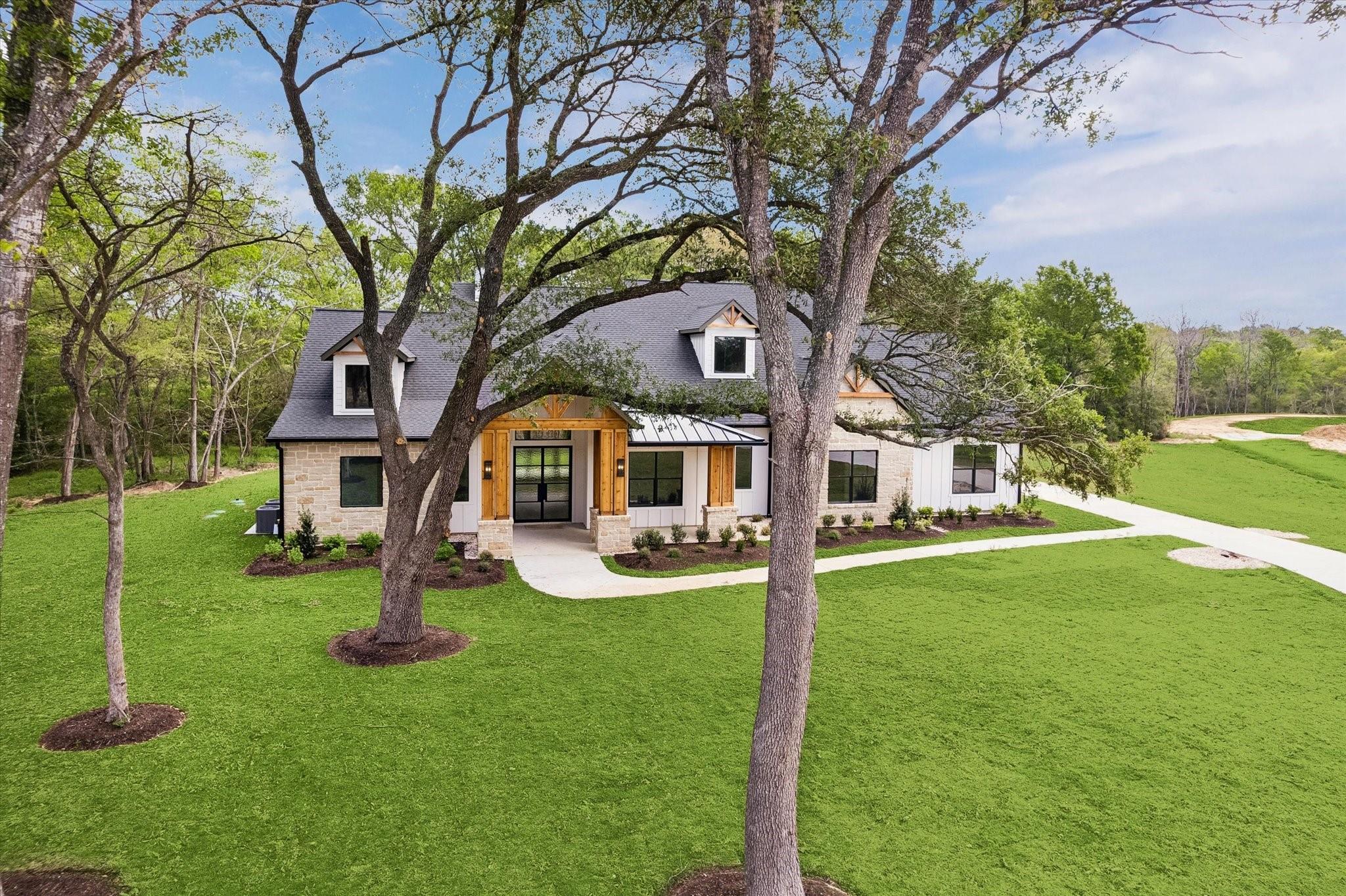 9509 Forest Trace