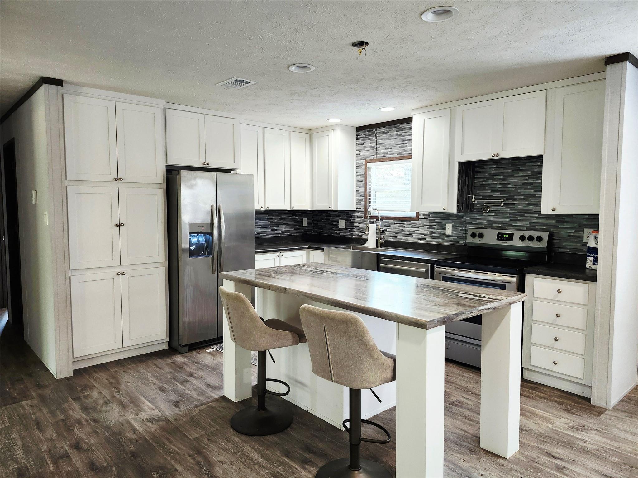 23076 Farm To Market 227