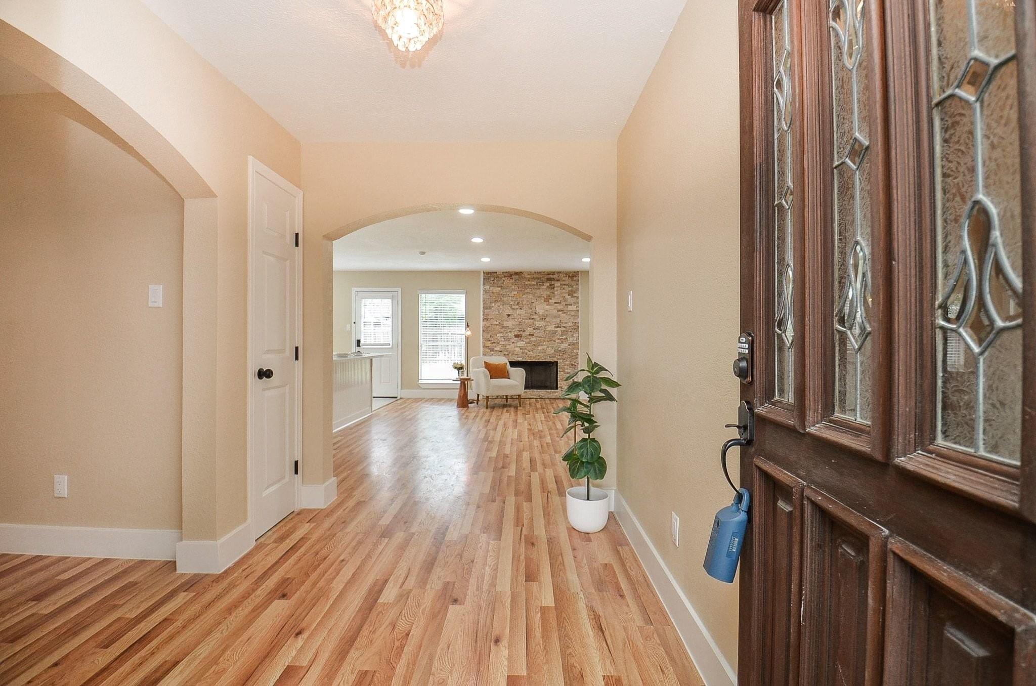 7006 Oak Prairie Court