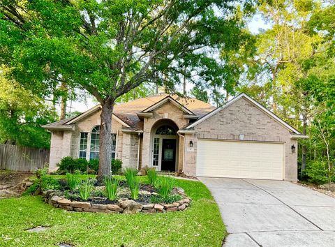 Photo of 43 N Merryweather Circle, The Woodlands, TX 77384 (MLS # 24467575)