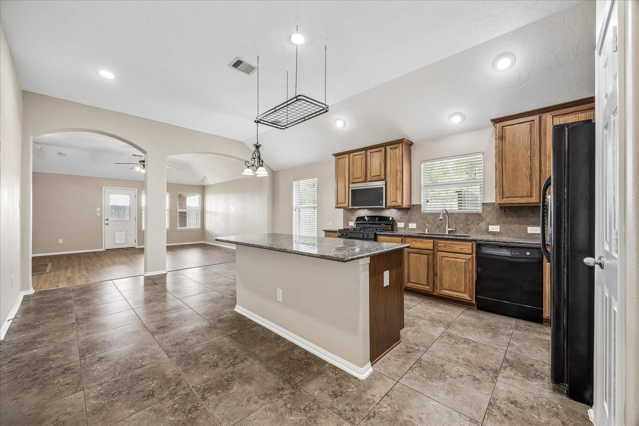 2404 Avalon Trace Lane