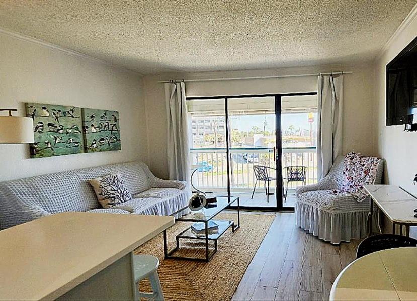 6102 Seawall Boulevard 229