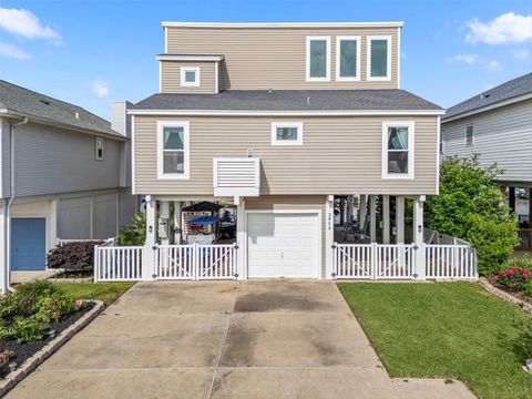 Tiny photo for 3908 Bridge Harbor Drive, Galveston, TX 77554 (MLS # 91833037)