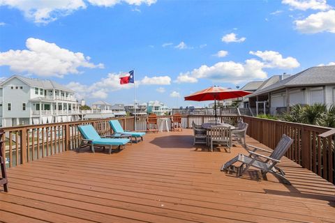 Tiny photo for 3908 Bridge Harbor Drive, Galveston, TX 77554 (MLS # 91833037)