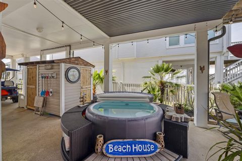 Tiny photo for 3908 Bridge Harbor Drive, Galveston, TX 77554 (MLS # 91833037)