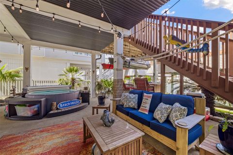 Tiny photo for 3908 Bridge Harbor Drive, Galveston, TX 77554 (MLS # 91833037)