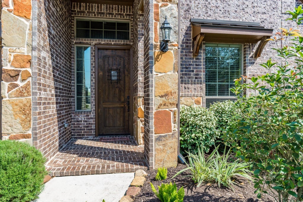 Photo of 14214 Teaberry Breeze Court, Houston, TX 77044 (MLS # 37258939)