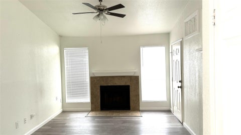 Photo of 3900 Woodchase Drive #92, Houston, TX 77042 (MLS # 73142994)