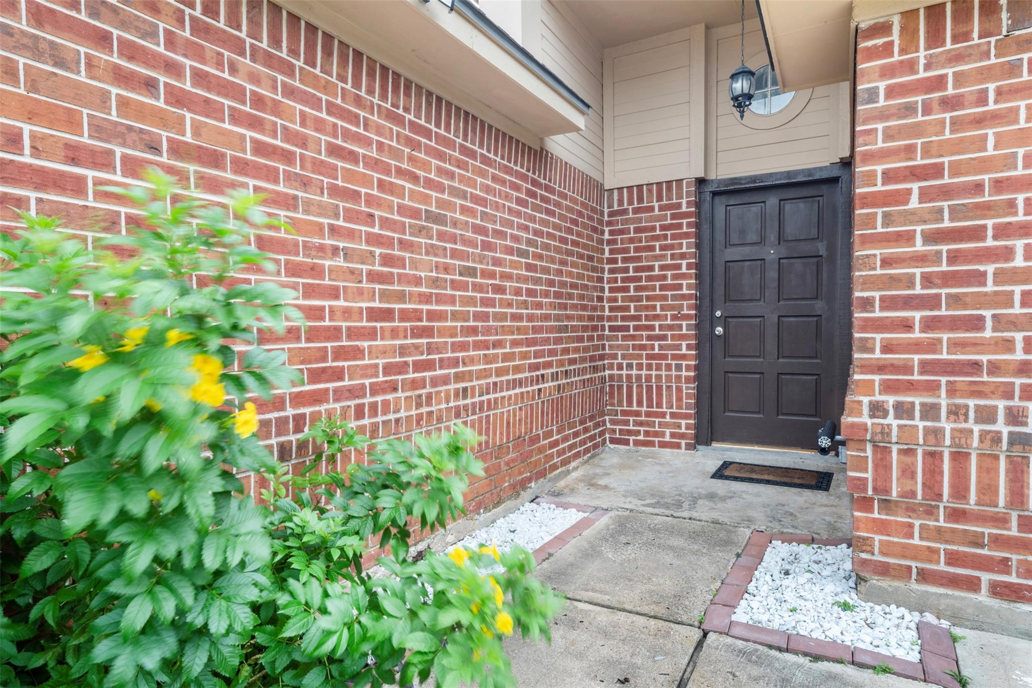 6606 Laurel Glen Drive