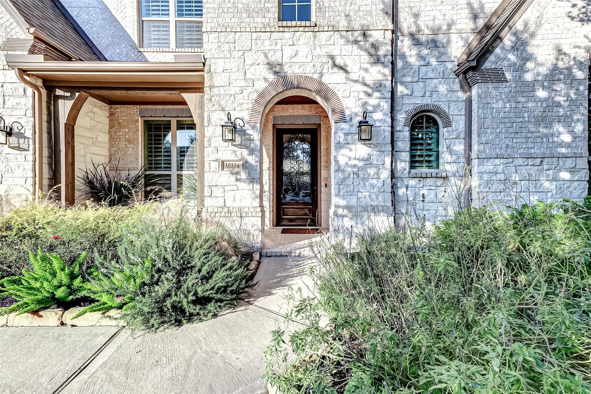 30806 Shady Oak Drive