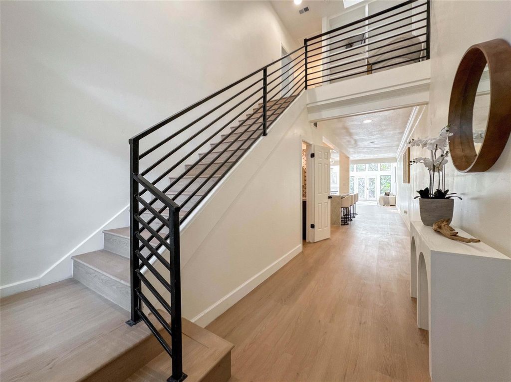 Photo of 9533 Bayou Brook Street, Houston, TX 77063 (MLS # 73729873)