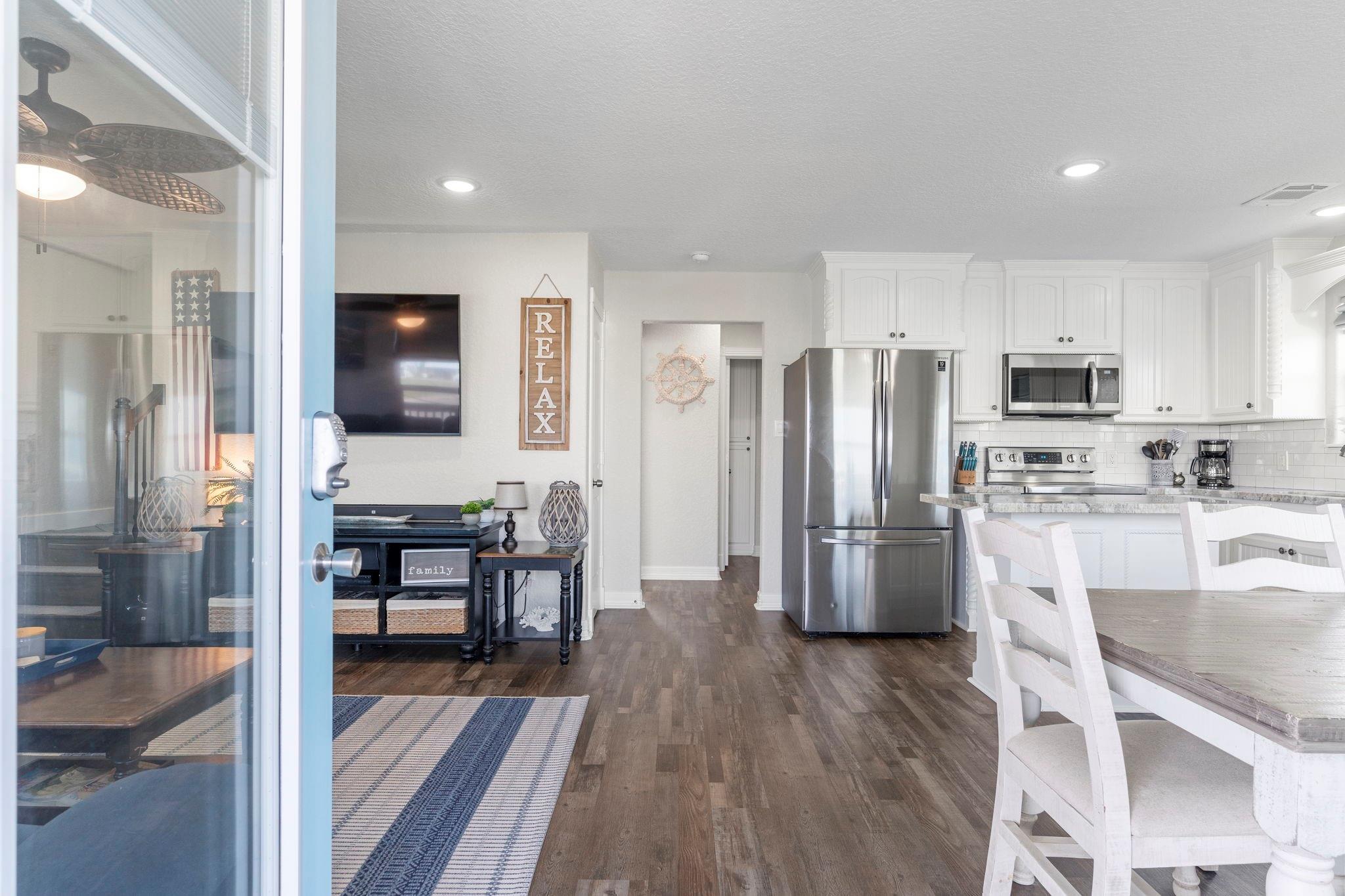 203 Sandpebble Place