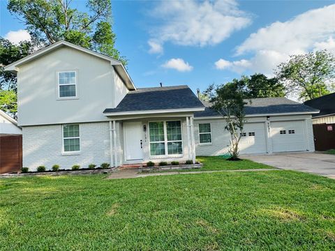 Photo of 7131 Carvel Lane, Houston, TX 77074 (MLS # 19647641)