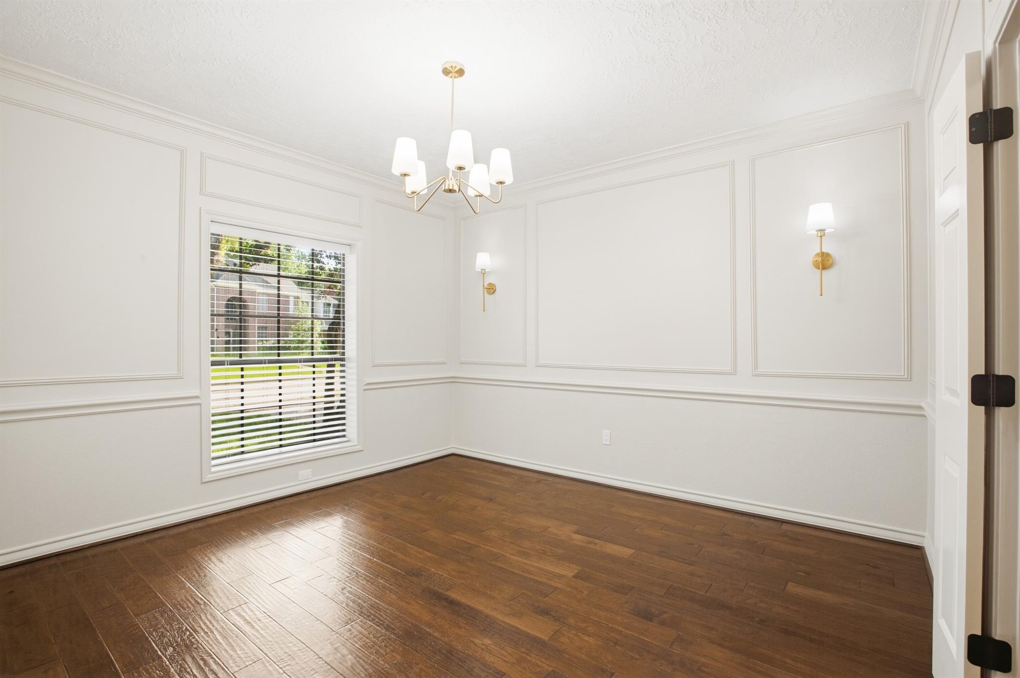 1715 Country Squire Drive