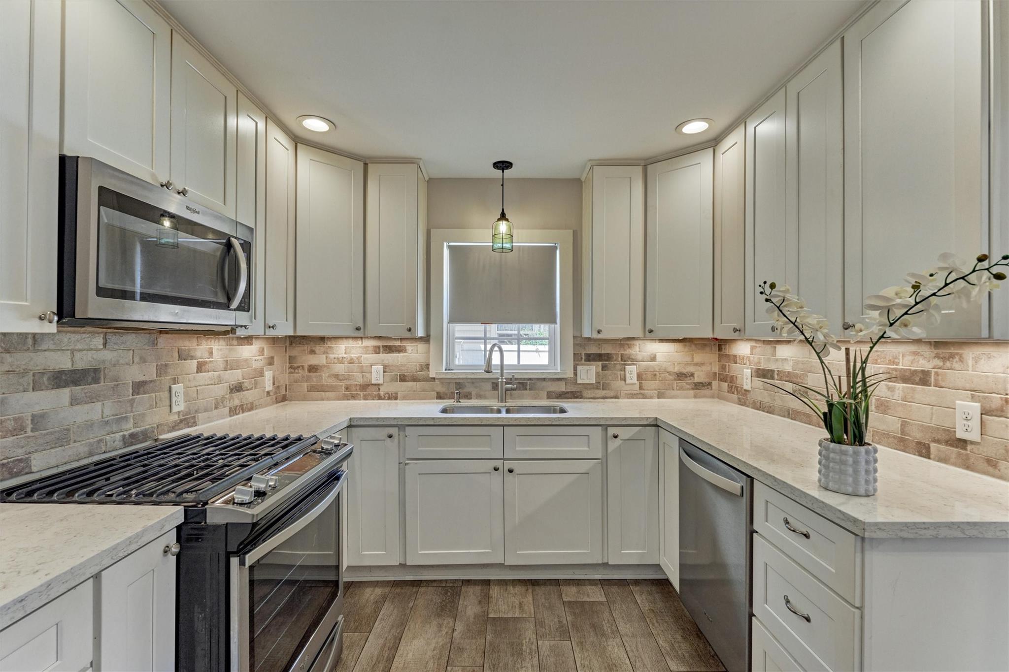 711 Granberry Street