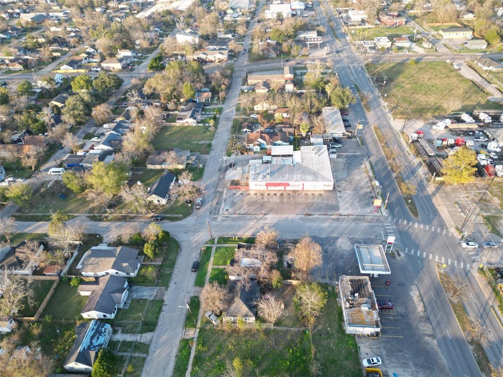 Photo of 6817 Eastwood Street, Houston, TX 77021 (MLS # 96315892)