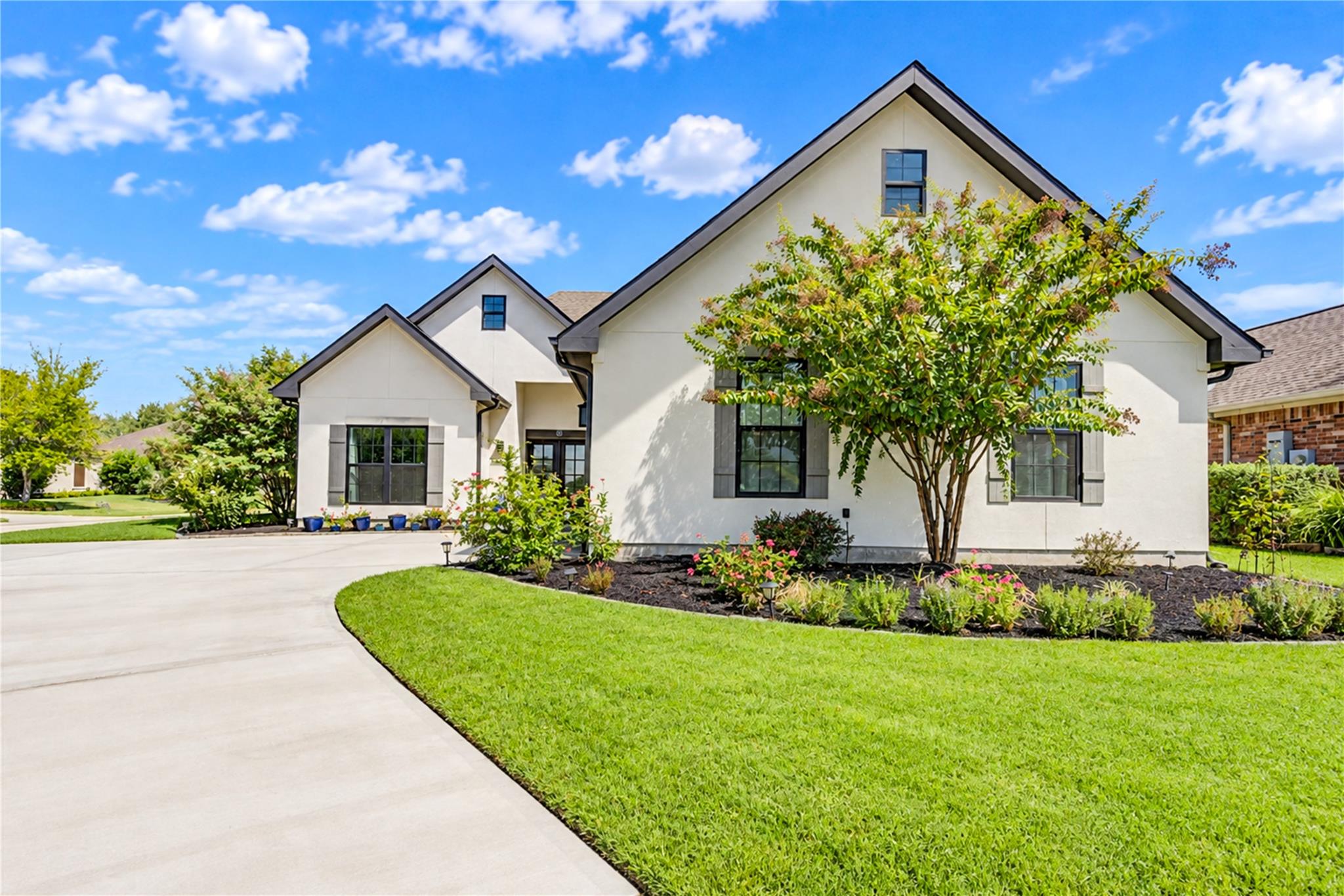 101 Hillsborough Drive W