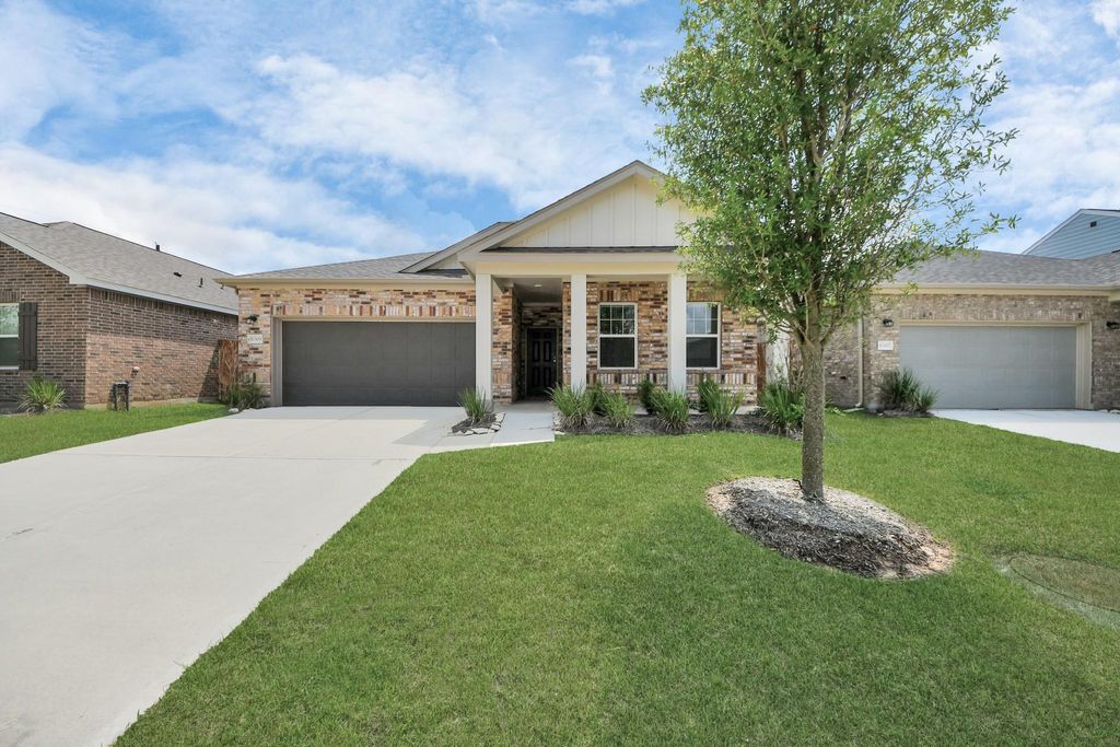 Photo of 10306 Tuscan Valley Drive, Rosharon, TX 77583 (MLS # 70231003)