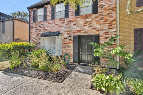 Photo of 11515 Burdine Street #530, Houston, TX 77035 (MLS # 84735163)