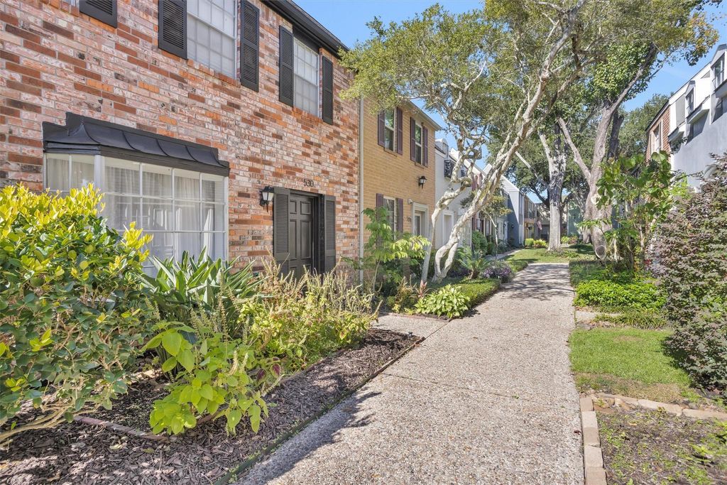 Photo of 11515 Burdine Street #530, Houston, TX 77035 (MLS # 84735163)