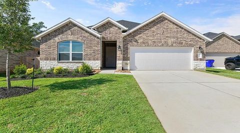 Photo of 387 Westlake Terrace Drive, Conroe, TX 77304 (MLS # 49590589)