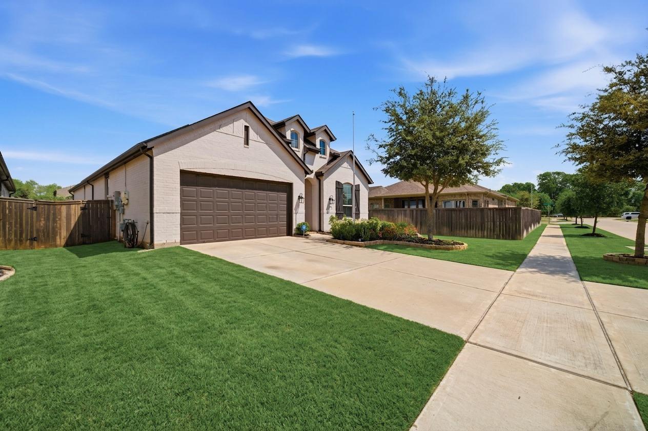 30610 Southern Dewberry Court
