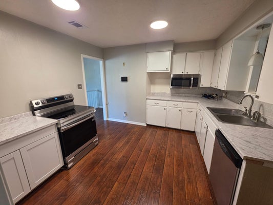 465 N HORTON ST, LA GRANGE, TX 78945 - Image 580d120ff8068deef0e9f8d4e4830d98/1198471257