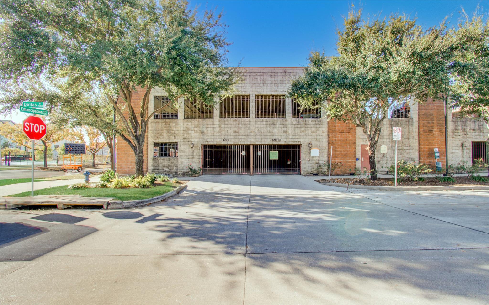 2323 Polk Street 205