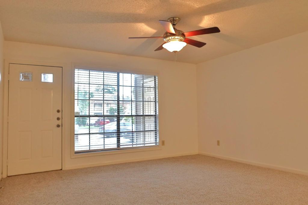 Photo of 1311 Antoine Drive #251, Houston, TX 77055 (MLS # 35019989)