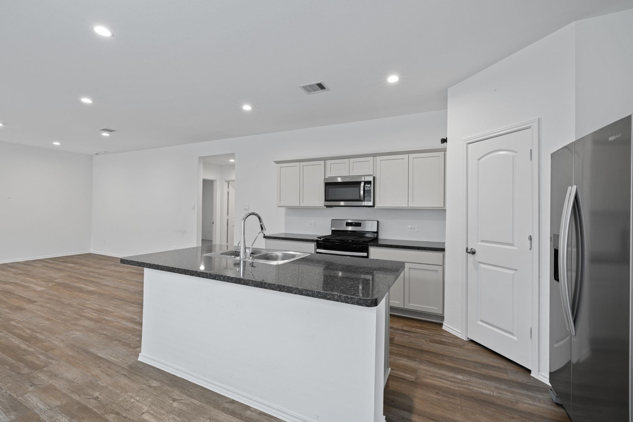 5710 Vintage Oakmont Drive