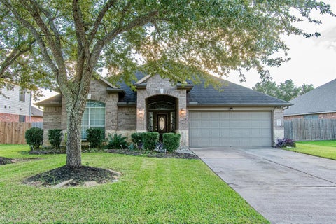 Photo of 4108 S Meridian Greens Drive, Dickinson, TX 77539 (MLS # 16572730)