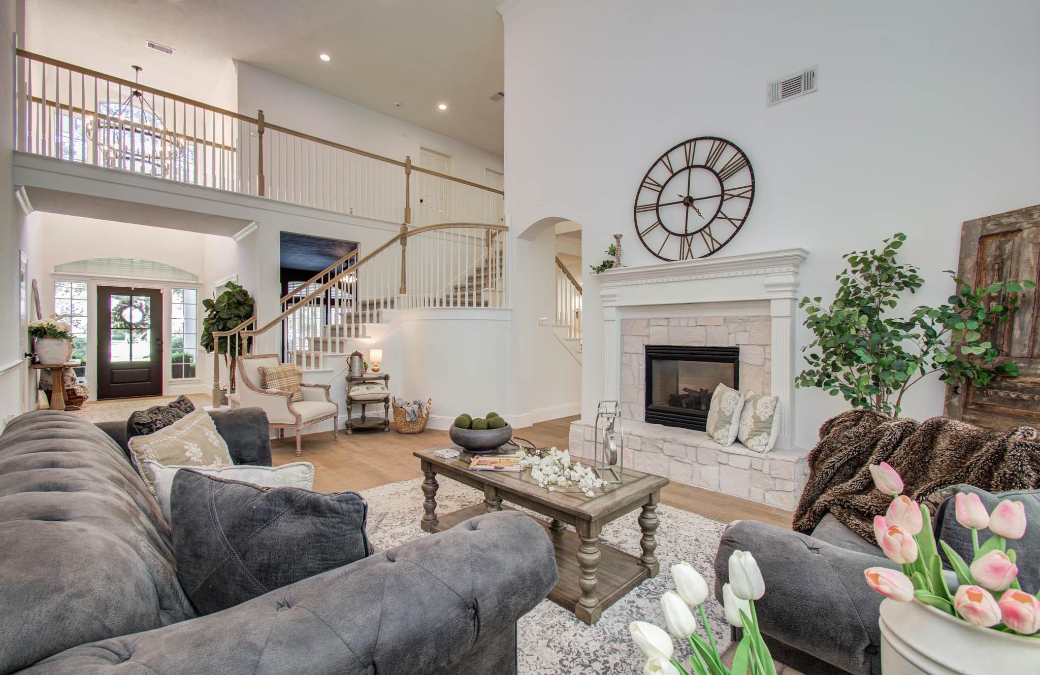 16019 Roseview Lane