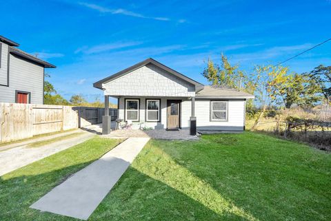 Photo of 4715 Antha Street, Houston, TX 77016 (MLS # 49478458)