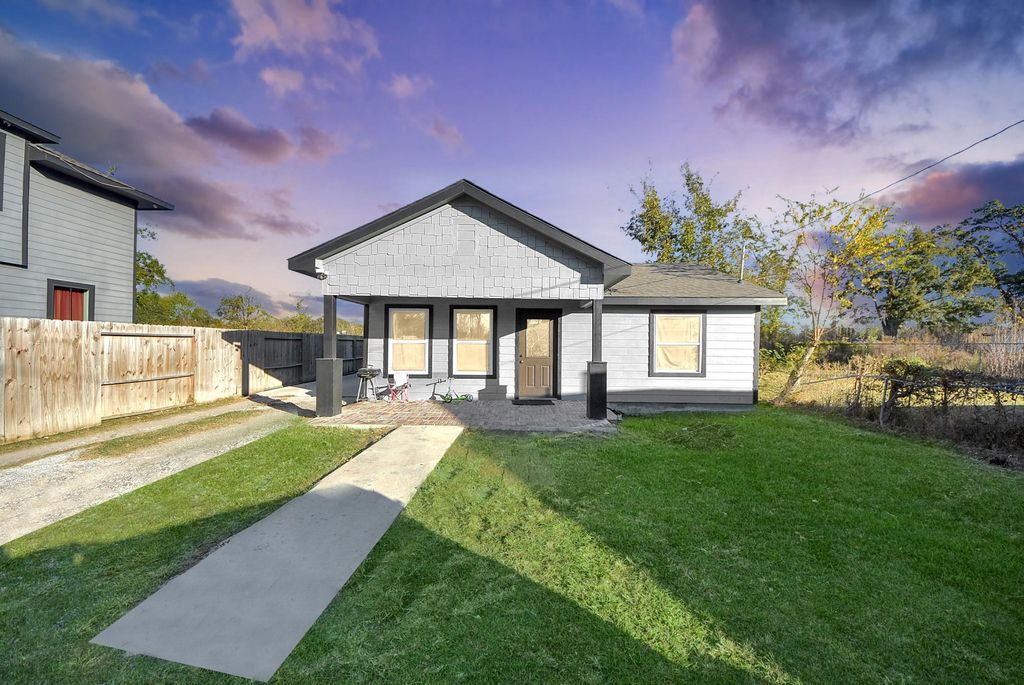 Photo of 4715 Antha Street, Houston, TX 77016 (MLS # 49478458)