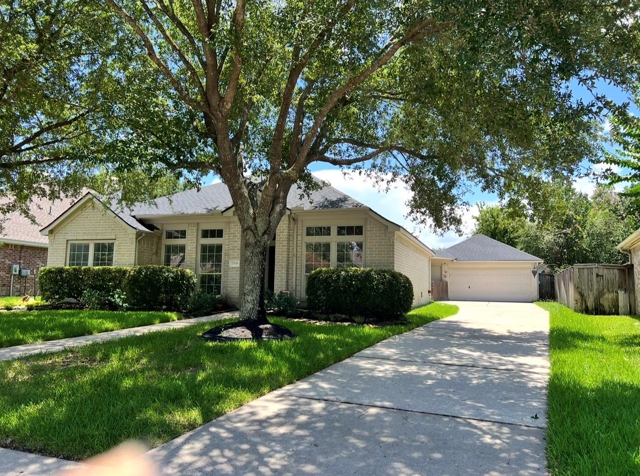 7506 Opal Hill Lane
