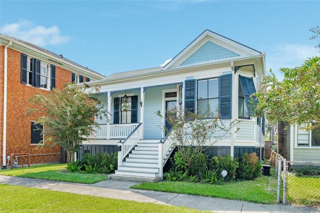 Photo of 1407 Winnie Street, Galveston, TX 77550 (MLS # 84343188)