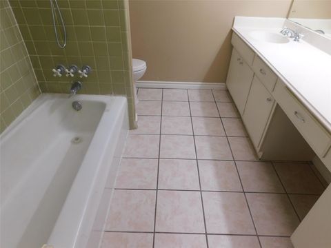 Tiny photo for 472 N Post Oak Lane, Houston, TX 77024 (MLS # 2183725)