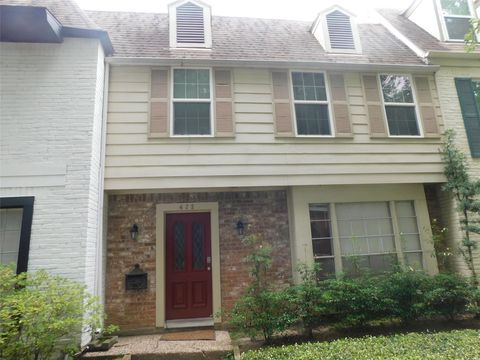 Photo of 472 N Post Oak Lane, Houston, TX 77024 (MLS # 2183725)